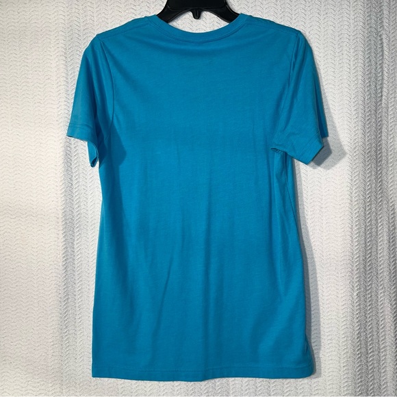 love in faith / blue and black faith cross tee - Picture 2 of 4